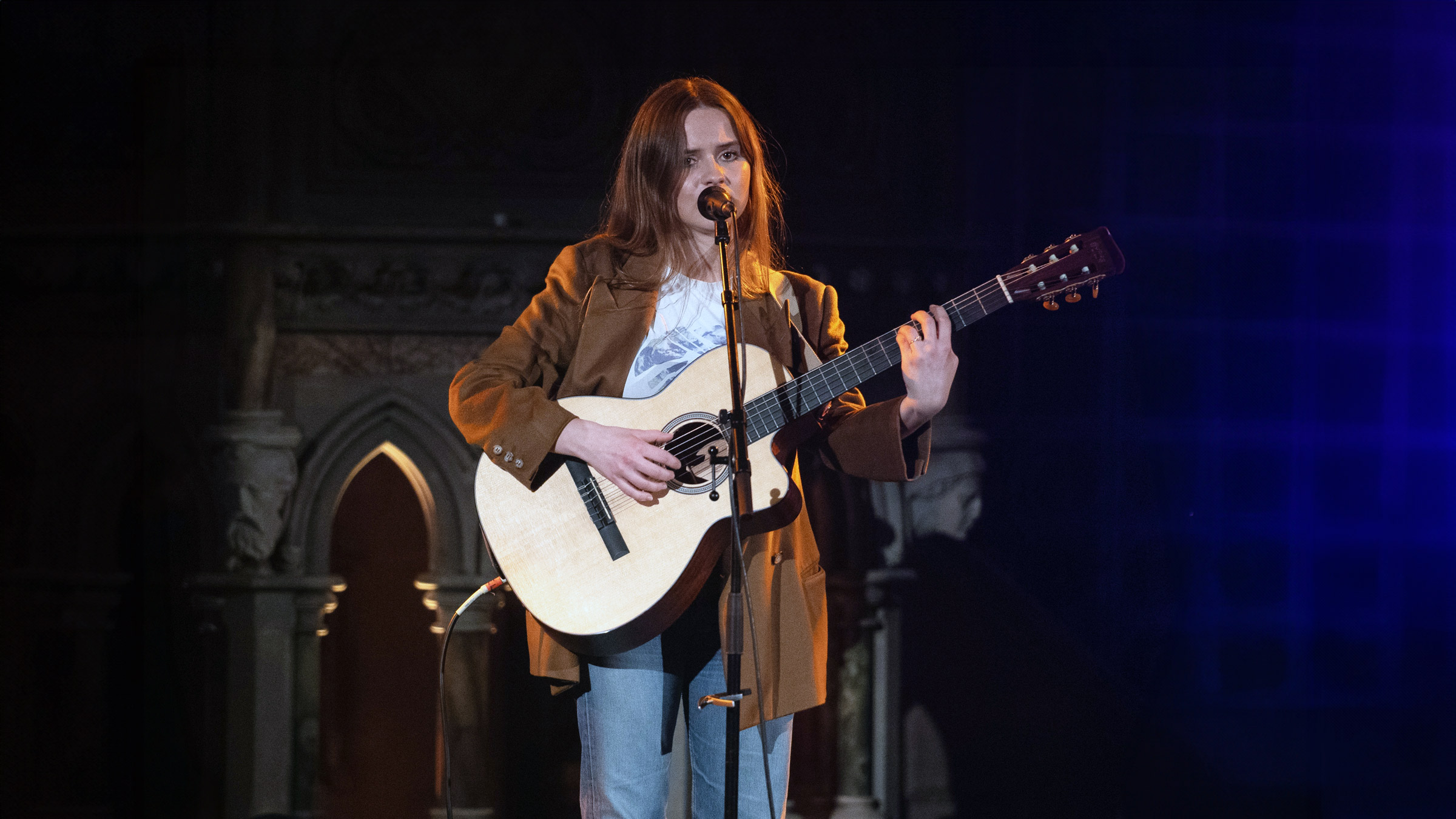 Gabrielle Aplin live